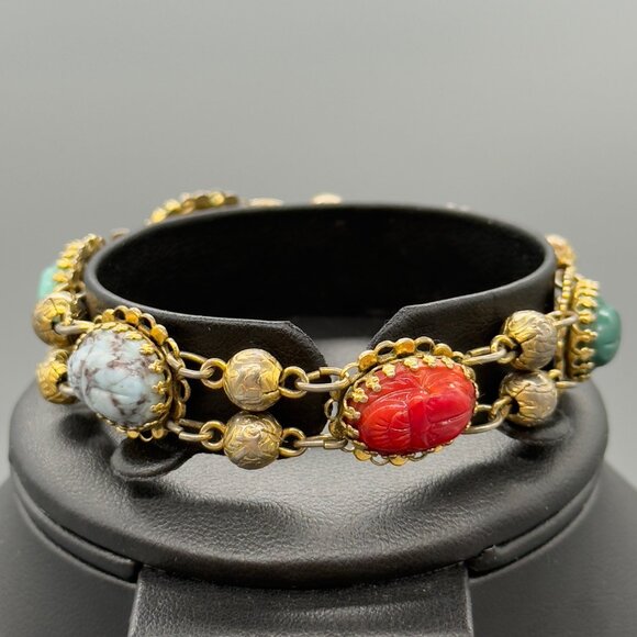 Vintage FREIRICH Gold Tone Filigree Scarab Bracelet Glass Stones w/ Safety Chain - Picture 1 of 16